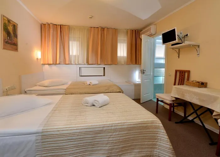 Light Hotel & Hub Київ